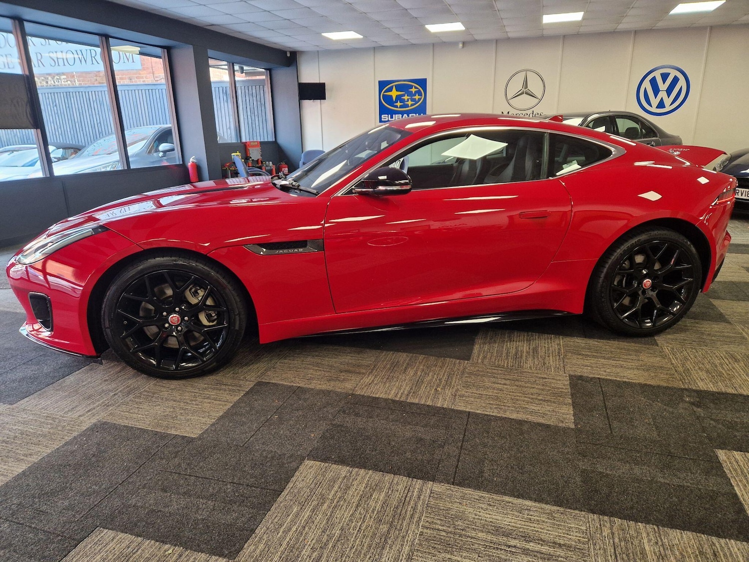 Used Jaguar F-Type 2019 for sale - 76831728: Photo 5
