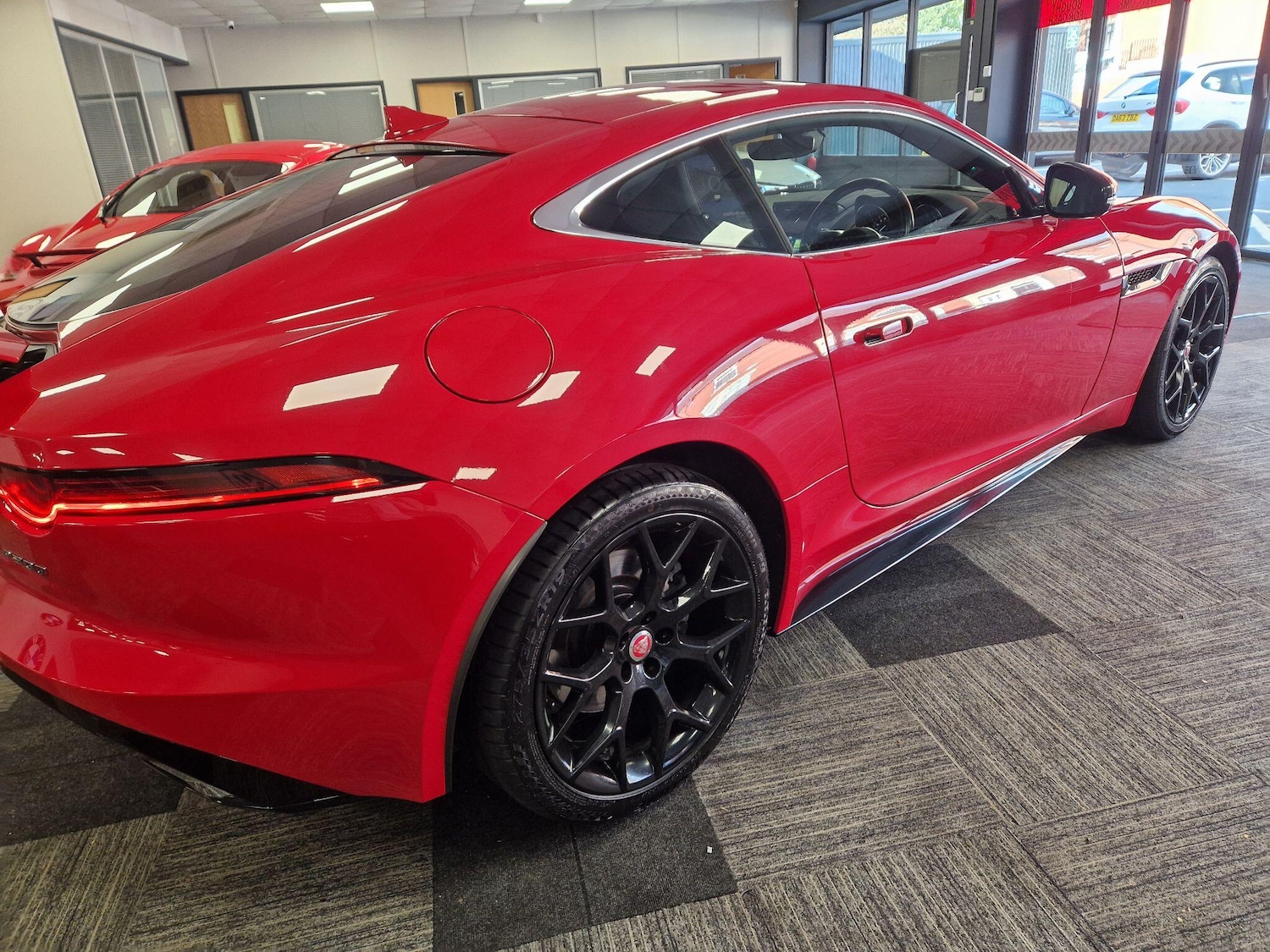 Used Jaguar F-Type 2019 for sale - 76831728: Photo 7