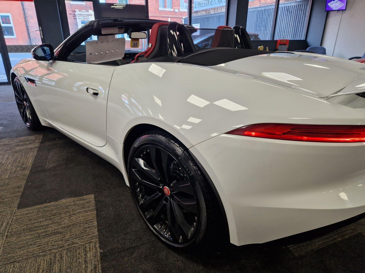 Used Jaguar F-Type for sale - 77411909: Photo 12