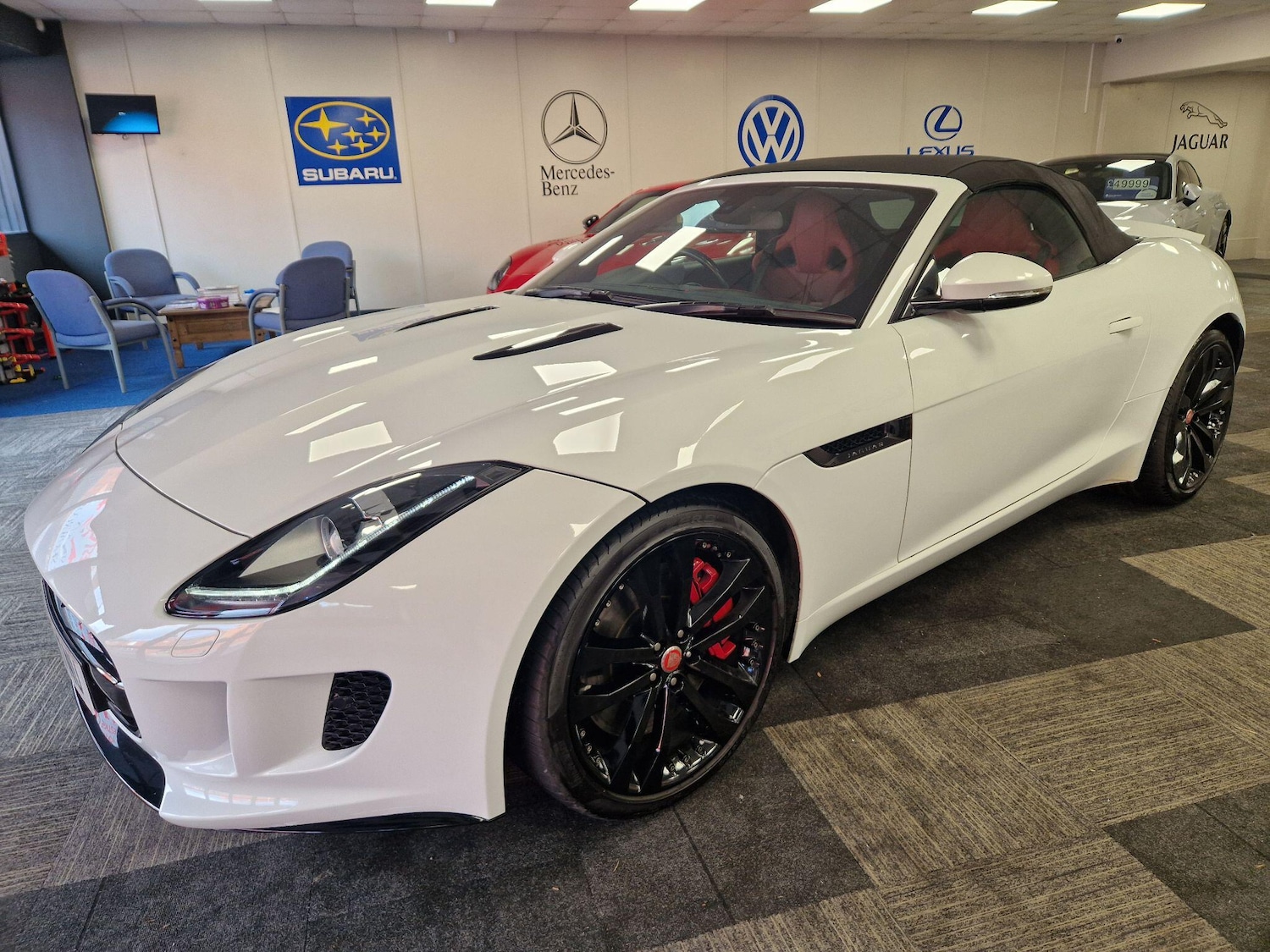 Used Jaguar F-Type for sale - 77411909: Photo 2