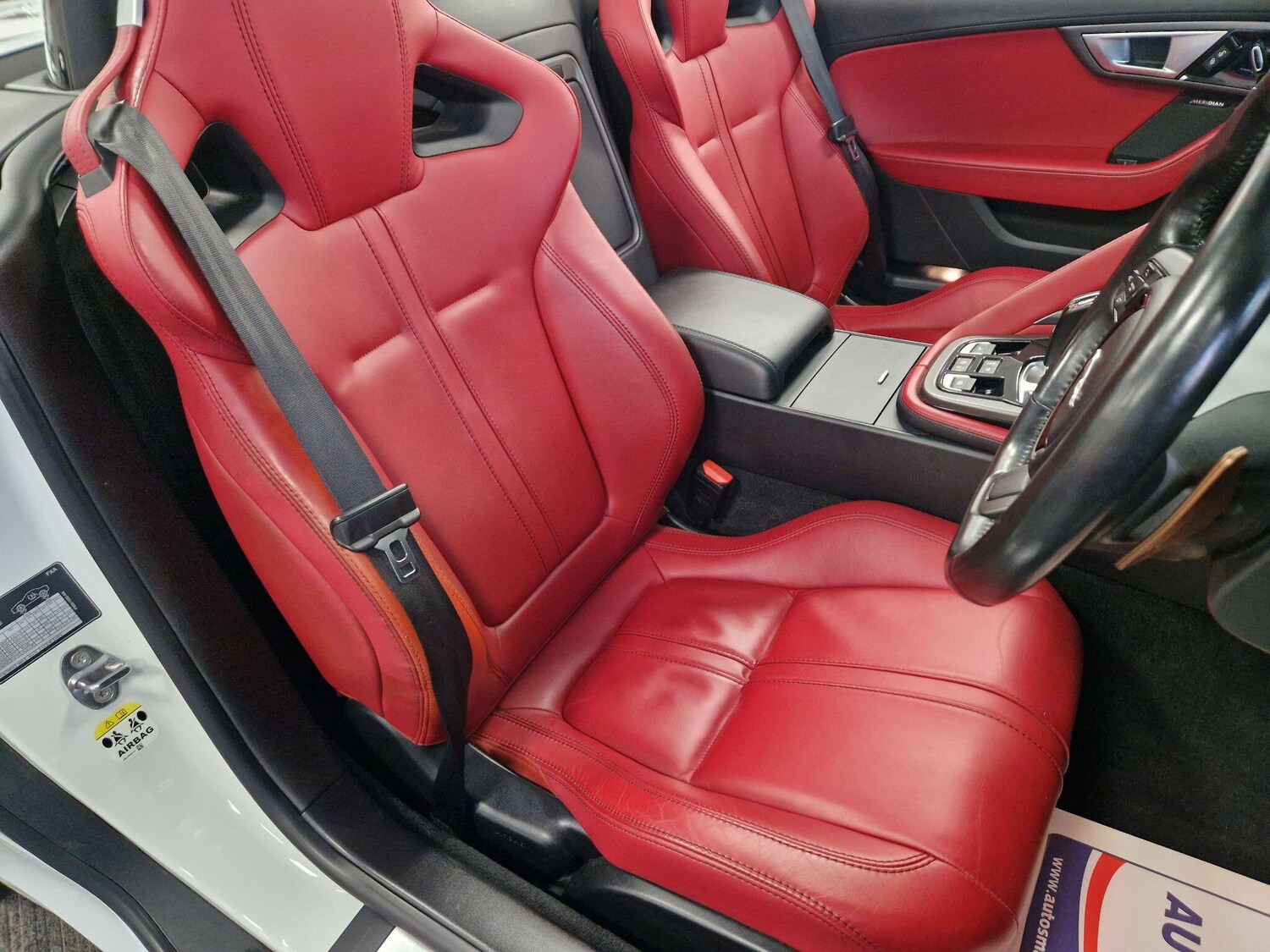 Used Jaguar F-Type for sale - 77411909: Photo 20