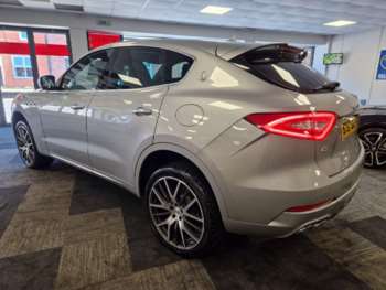 Used Maserati Levante 2017 for sale - 75233173: Photo