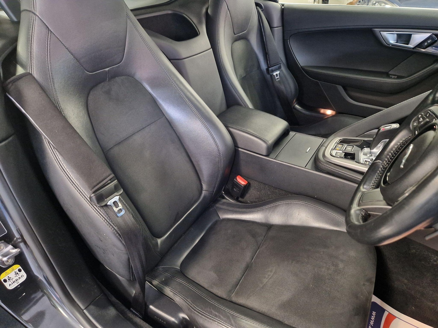 Used Jaguar F-Type 2015 for sale - 78100307: Photo 15