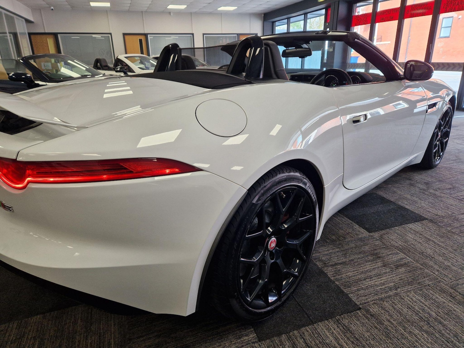 Used Jaguar F-Type 2015 for sale - 78062875: Photo 13