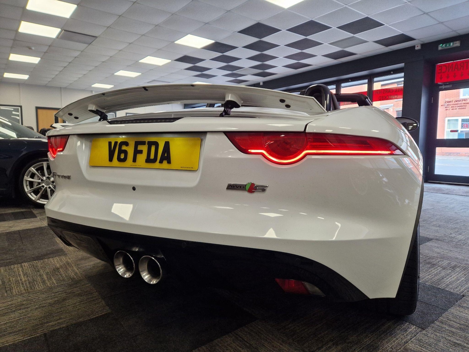 Used Jaguar F-Type 2015 for sale - 78062875: Photo 15