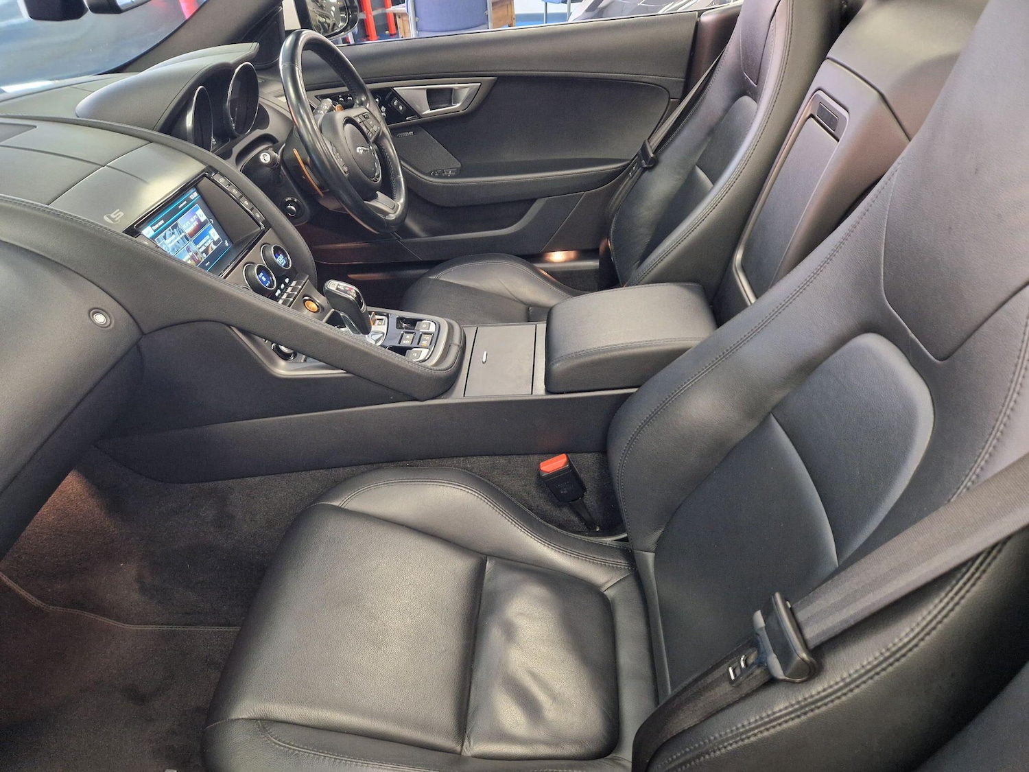 Used Jaguar F-Type 2015 for sale - 78062875: Photo 20