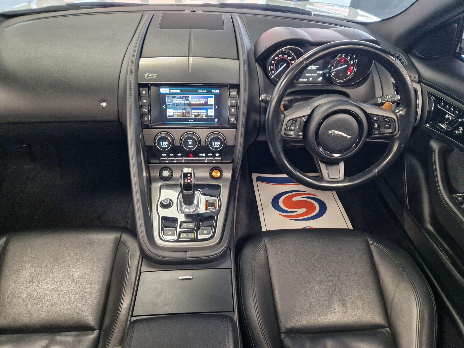 Used Jaguar F-Type 2015 for sale - 78062875: Photo 27