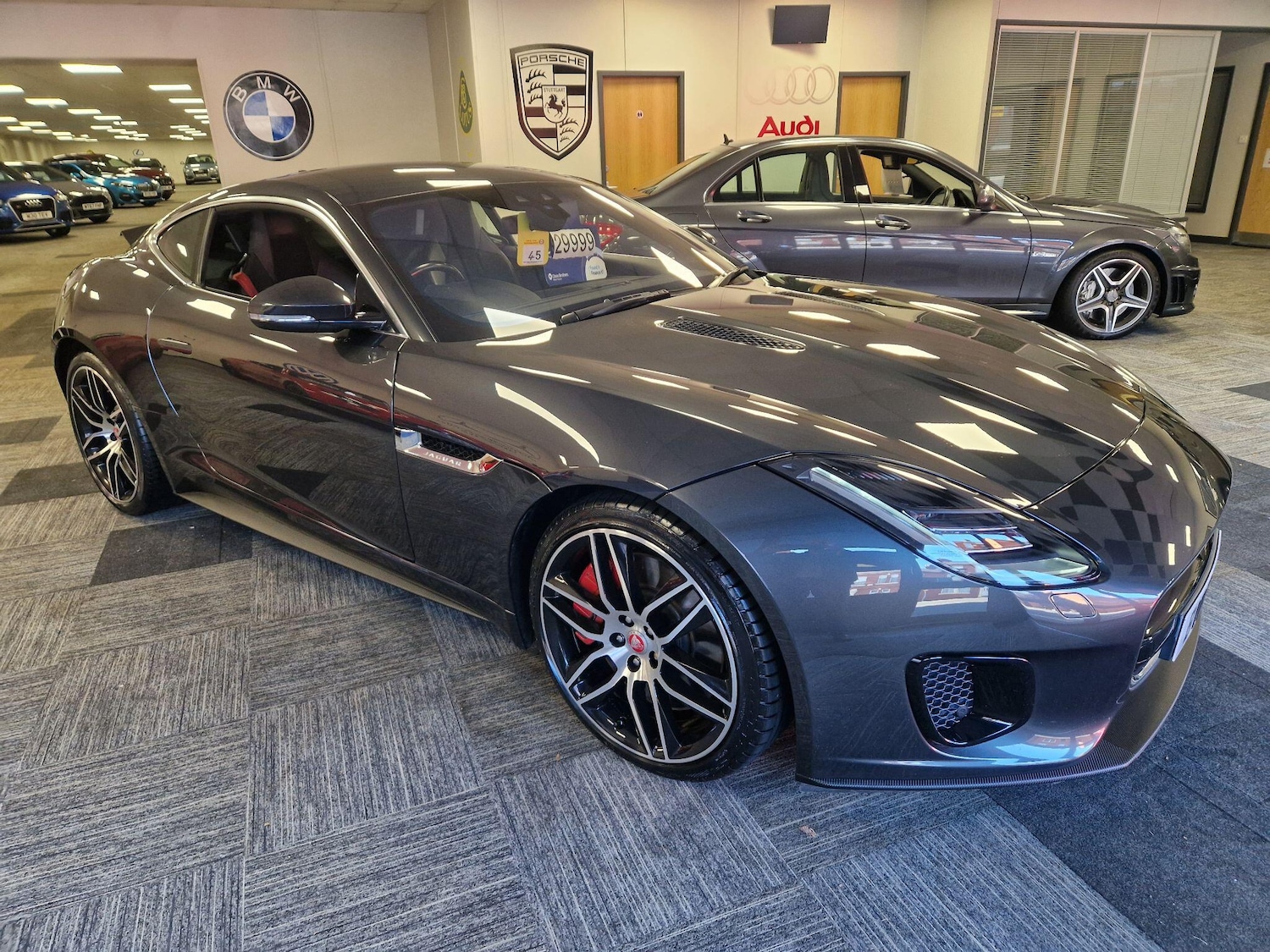 Used Jaguar F-Type 2019 for sale - 76831726: Photo 2