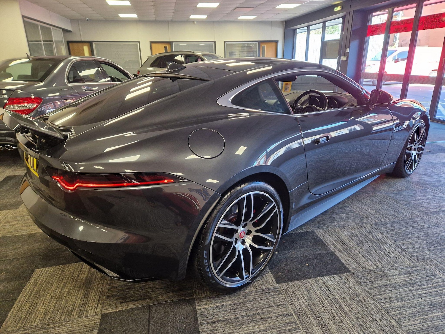 Used Jaguar F-Type 2019 for sale - 76831726: Photo 3
