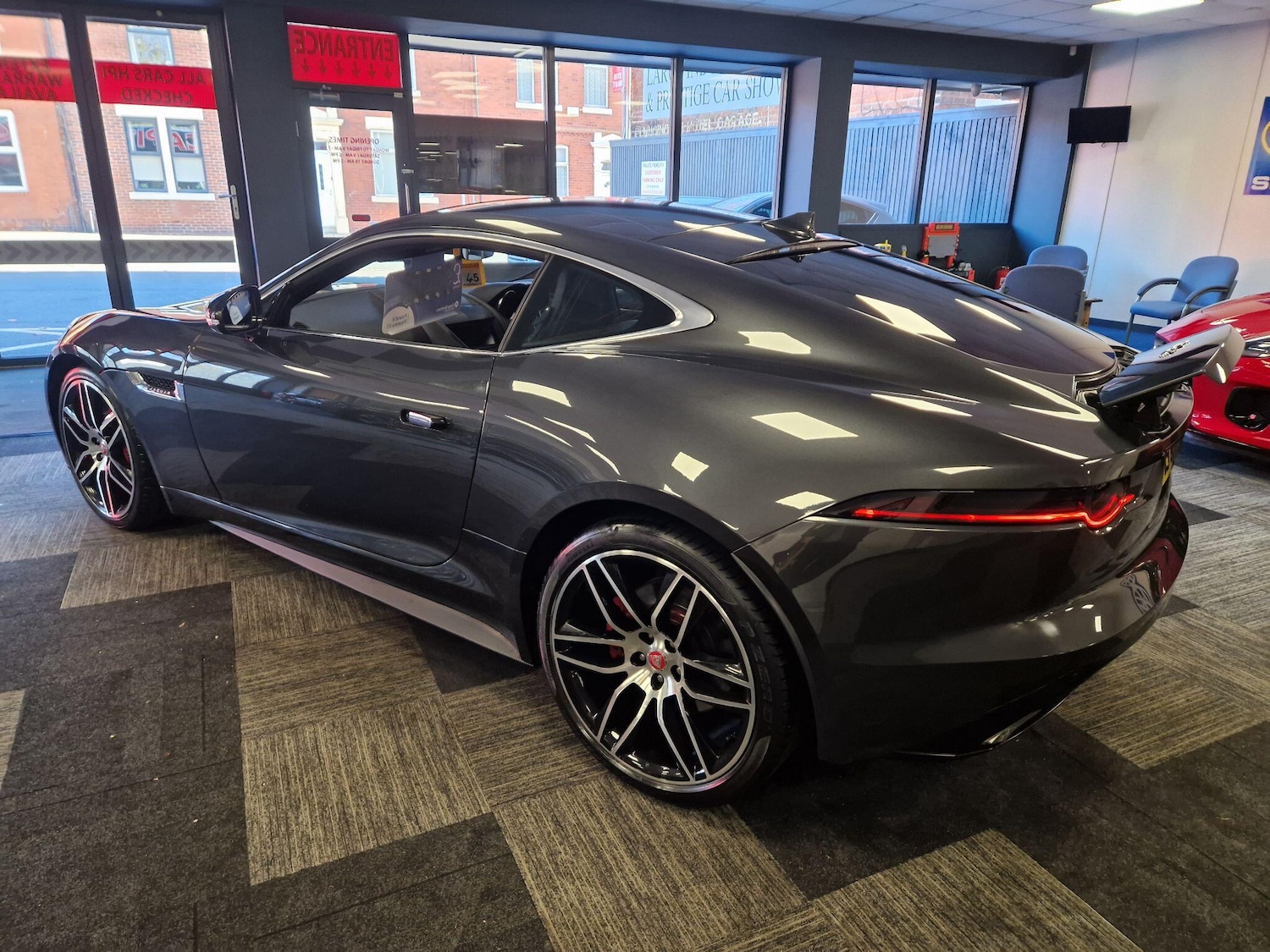 Used Jaguar F-Type 2019 for sale - 76831726: Photo 4