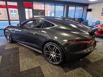 Used Jaguar F-Type 2019 for sale - 76831726: Photo