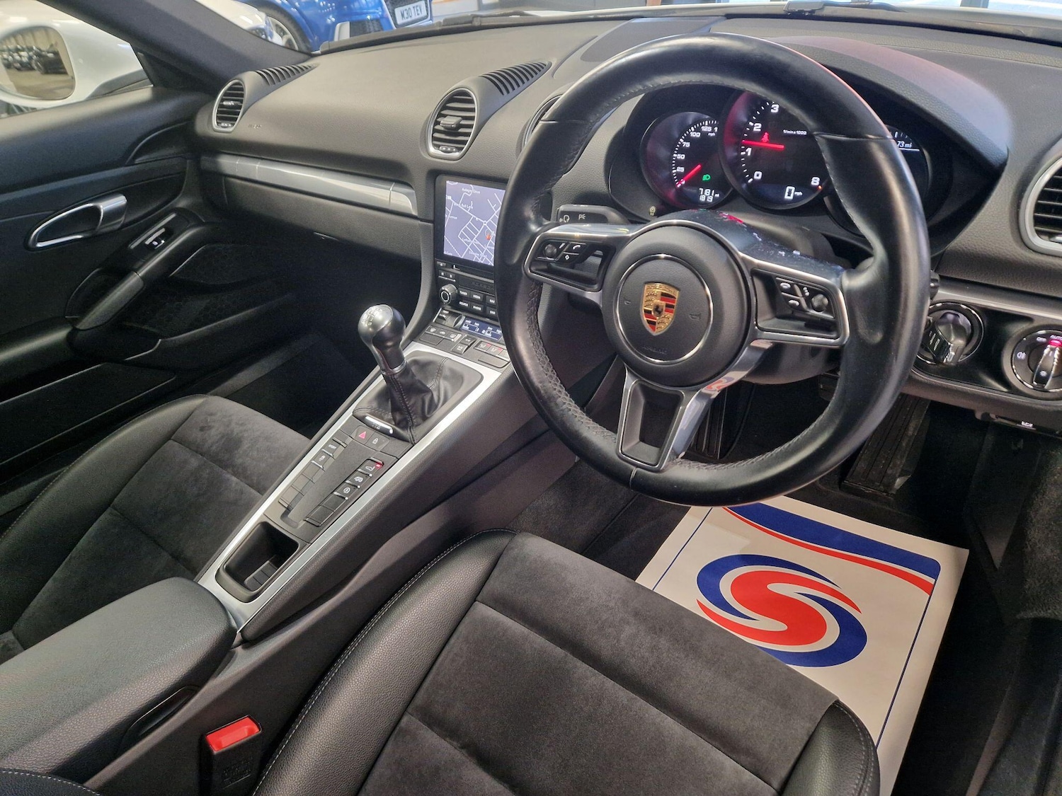 Used Porsche Cayman 2019 for sale - 76831730: Photo 21