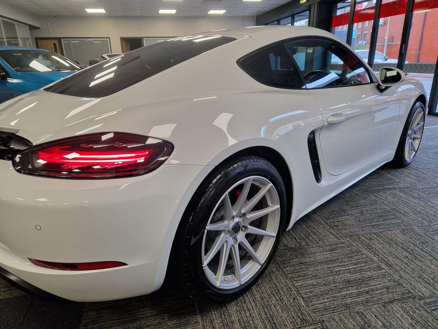 Used Porsche Cayman 2019 for sale - 76831730: Photo 7