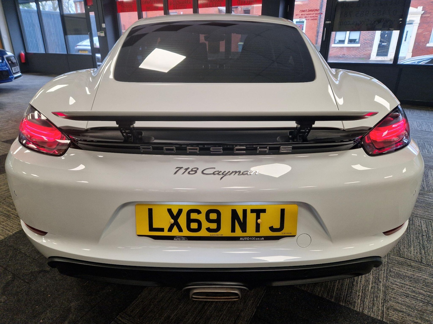 Used Porsche Cayman 2019 for sale - 76831730: Photo 9