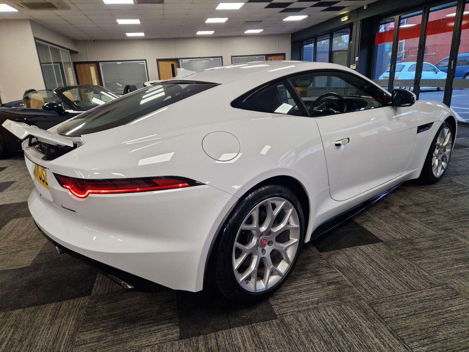 Used Jaguar F-Type for sale - 77854001: Photo 3