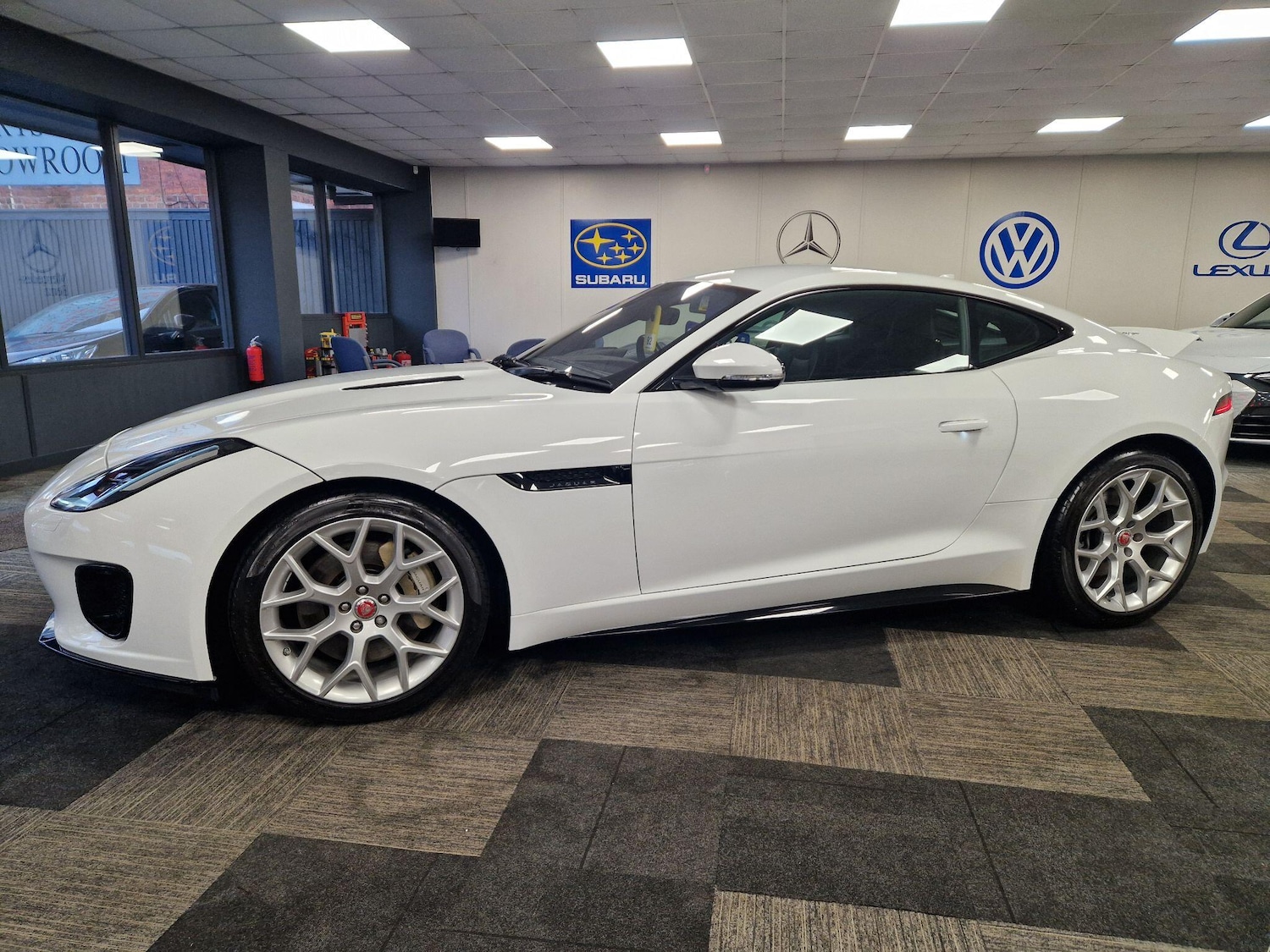 Used Jaguar F-Type for sale - 77854001: Photo 5