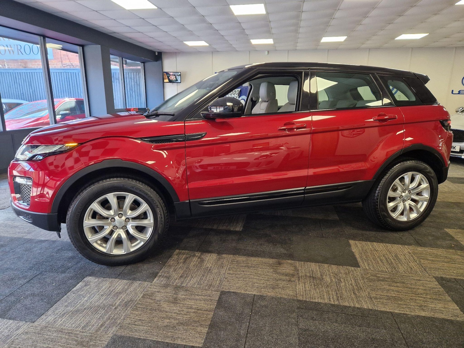 Used Land Rover Range Rover Evoque for sale - 78214170: Photo 5