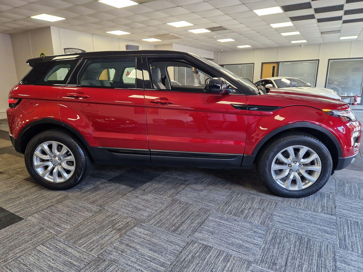 Used Land Rover Range Rover Evoque for sale - 78214170: Photo 6