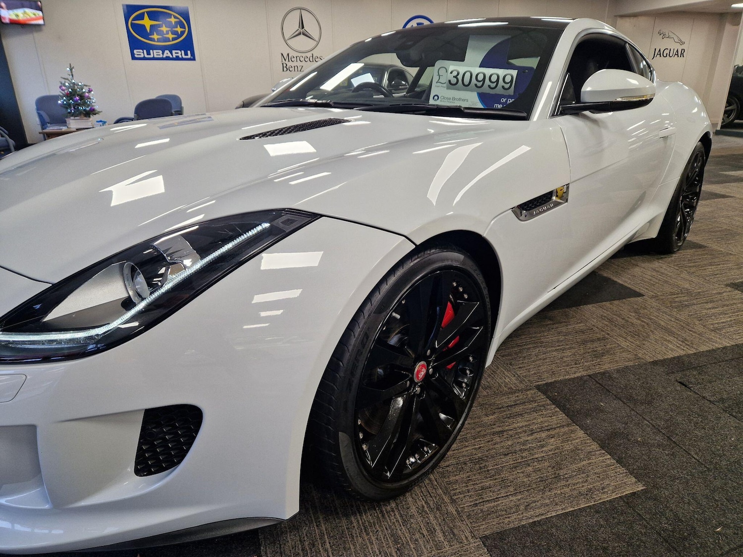 Used Jaguar F-Type 2016 for sale - 76942366: Photo 12