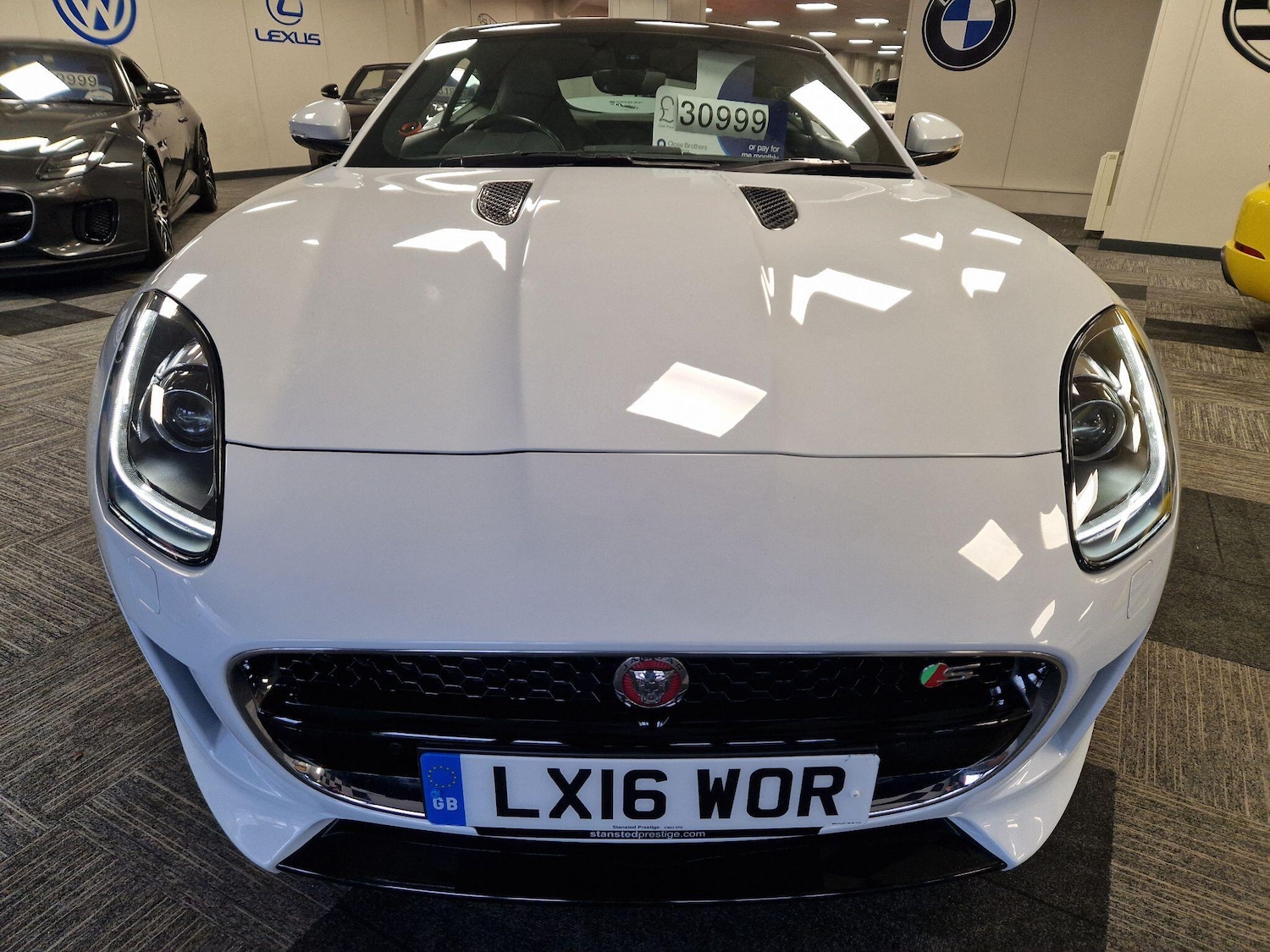 Used Jaguar F-Type 2016 for sale - 76942366: Photo 13