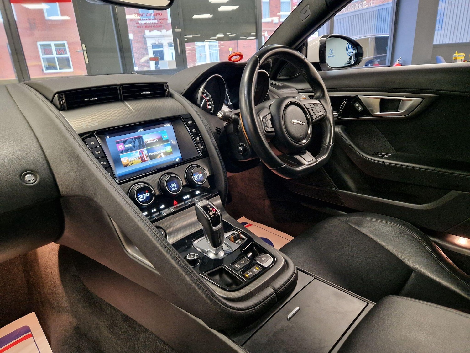 Used Jaguar F-Type 2016 for sale - 76942366: Photo 22