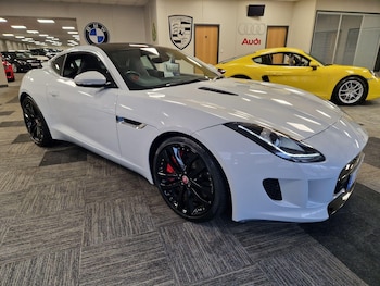 Used Jaguar F-Type 2016 for sale - 76942366: Photo