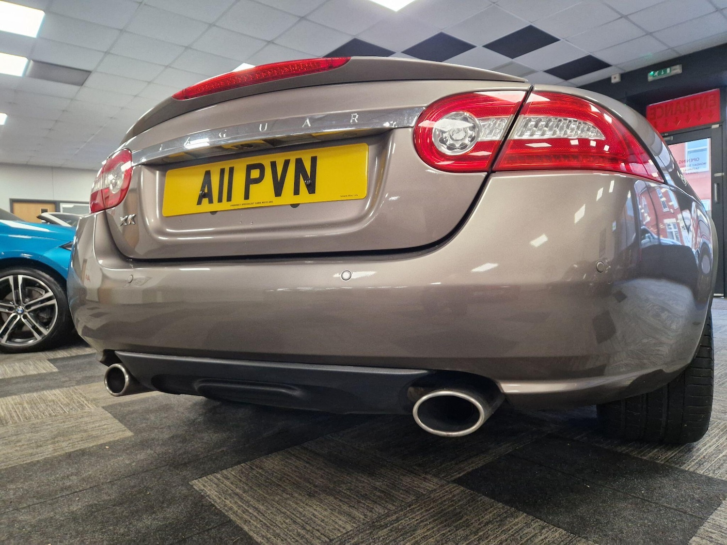 Used Jaguar XK 2010 for sale - 76831724: Photo 10