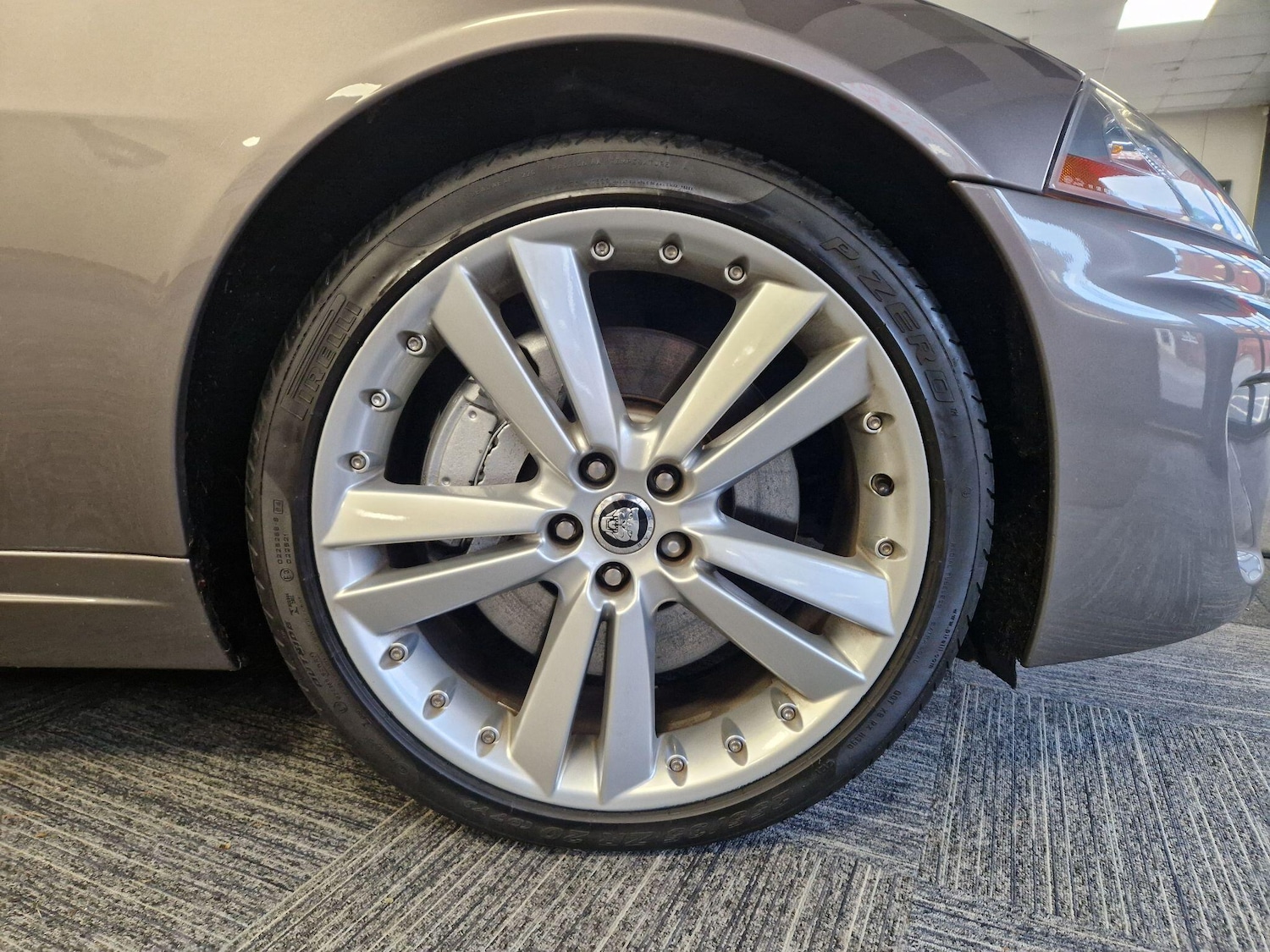 Used Jaguar XK 2010 for sale - 76831724: Photo 27