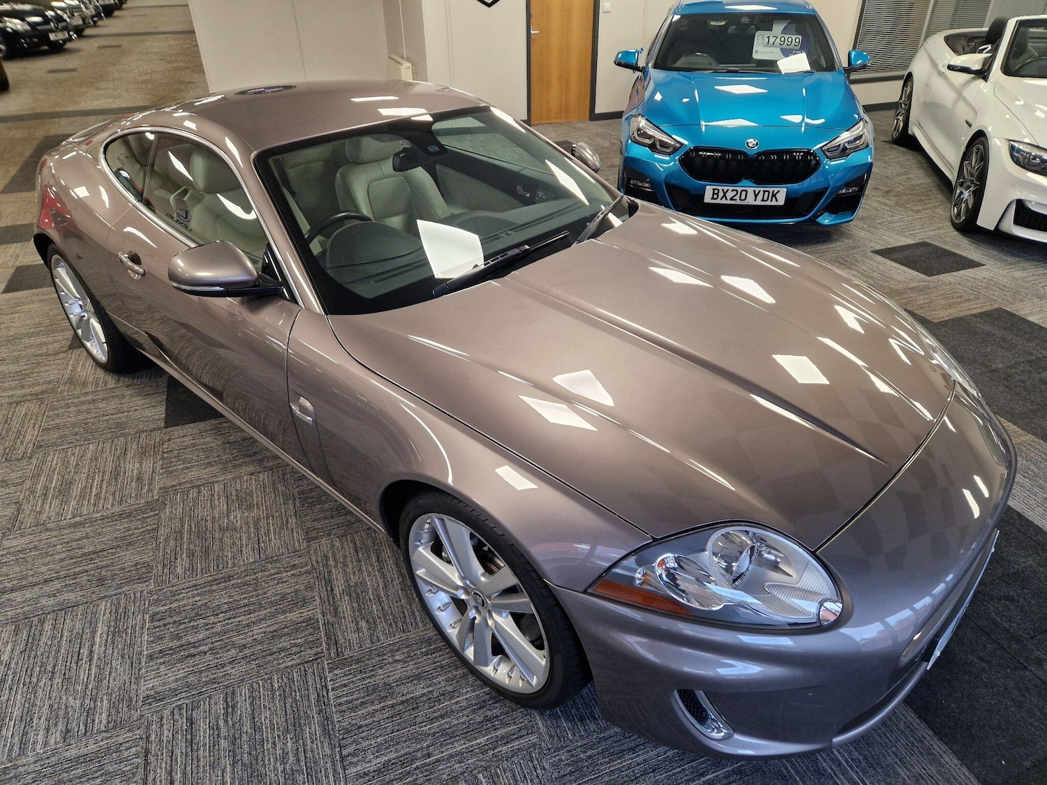 Used Jaguar XK 2010 for sale - 76831724: Photo 28