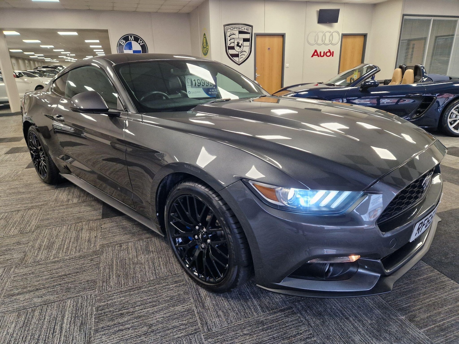 Used Ford Mustang 2015 for sale - 77564705: Photo 2