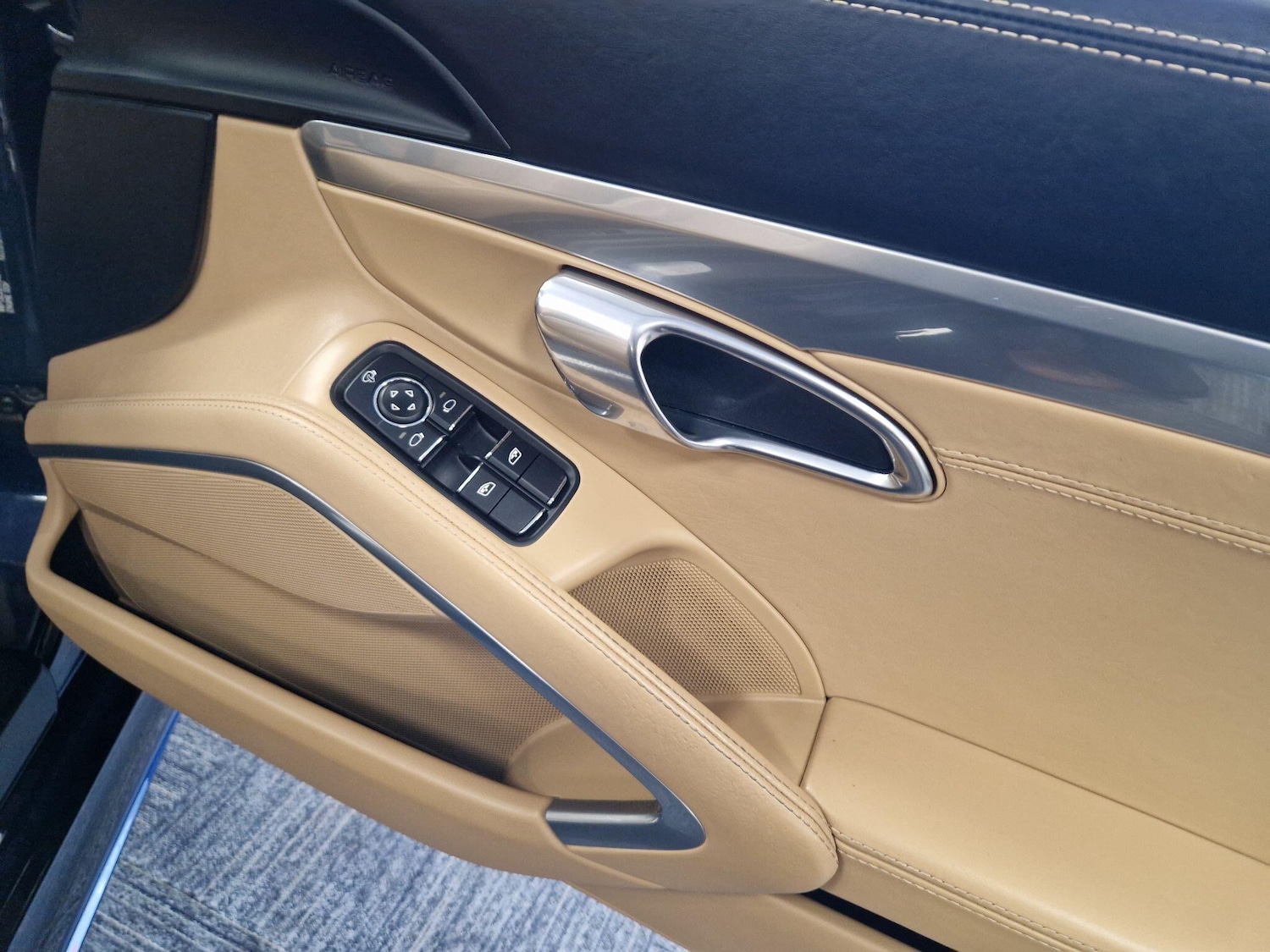 Used Porsche Boxster 2017 for sale - 77314561: Photo 24