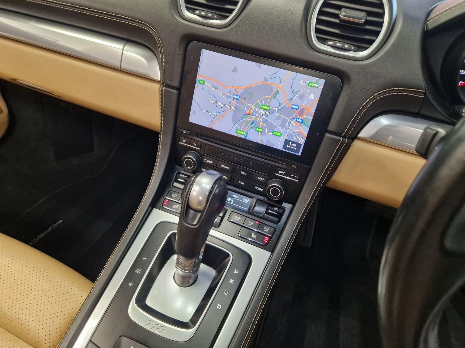 Used Porsche Boxster 2017 for sale - 77314561: Photo 32