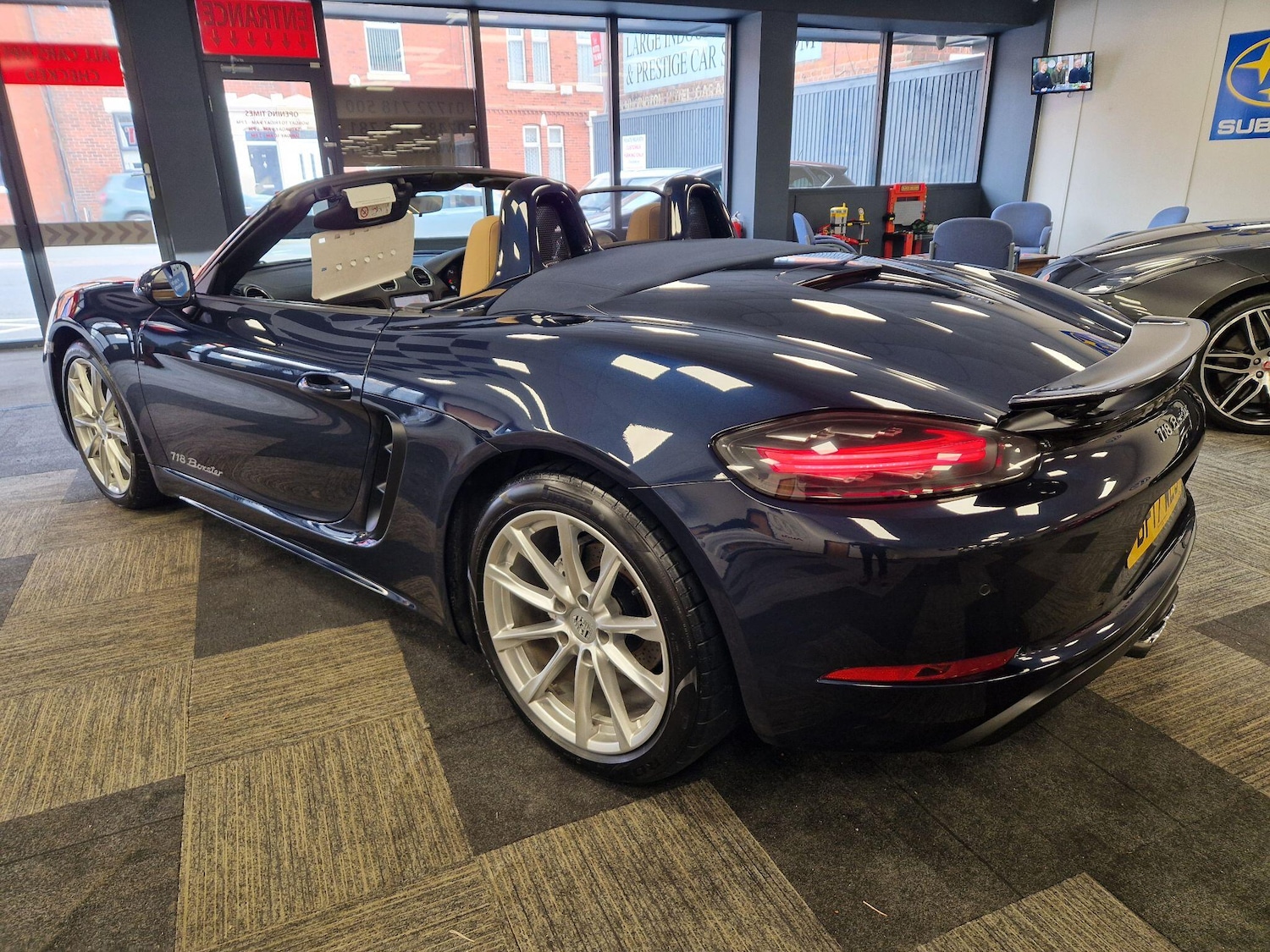 Used Porsche Boxster 2017 for sale - 77314561: Photo 7