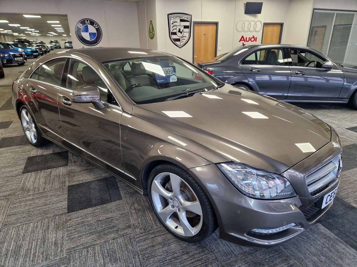 Used Mercedes-Benz CLS 2013 for sale - 76831727: Photo 2