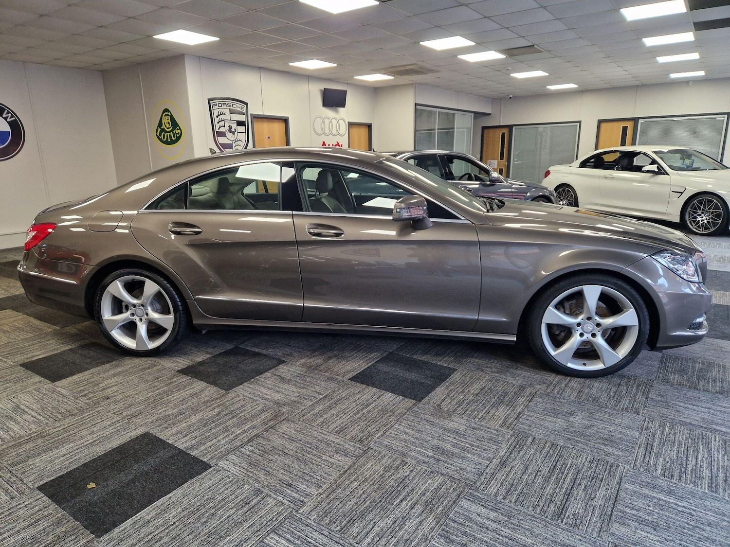 Used Mercedes-Benz CLS 2013 for sale - 76831727: Photo 6