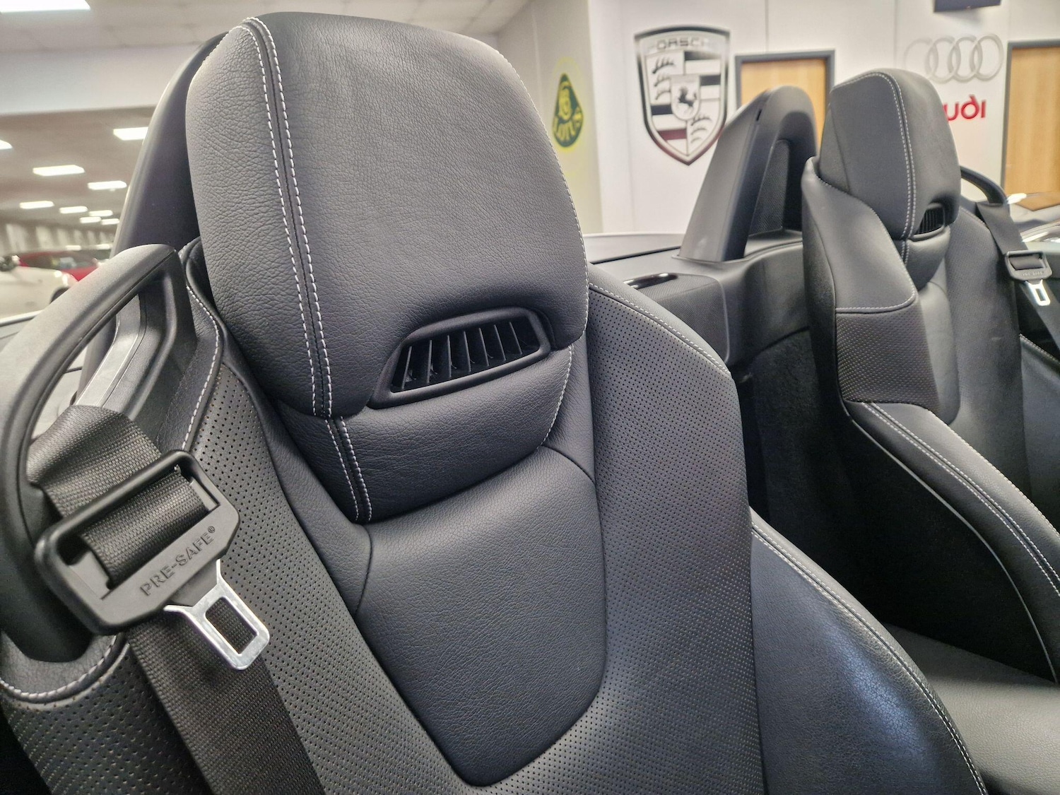 Used Mercedes-Benz SLC 2017 for sale - 77632986: Photo 22