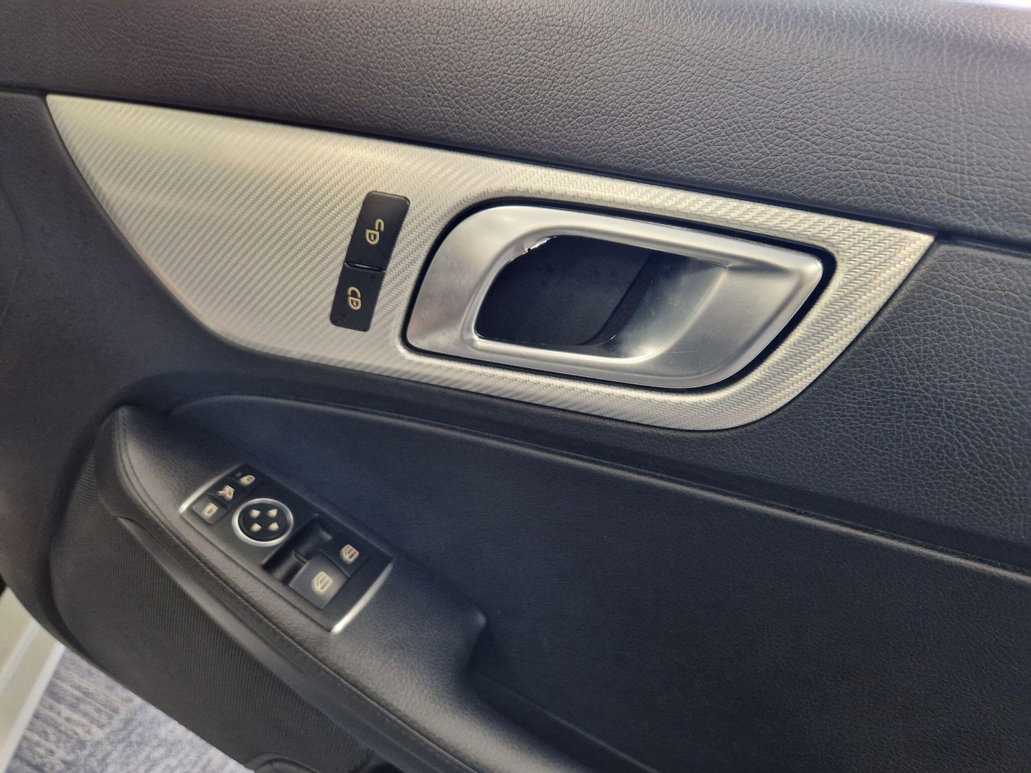 Used Mercedes-Benz SLC 2017 for sale - 77632986: Photo 24