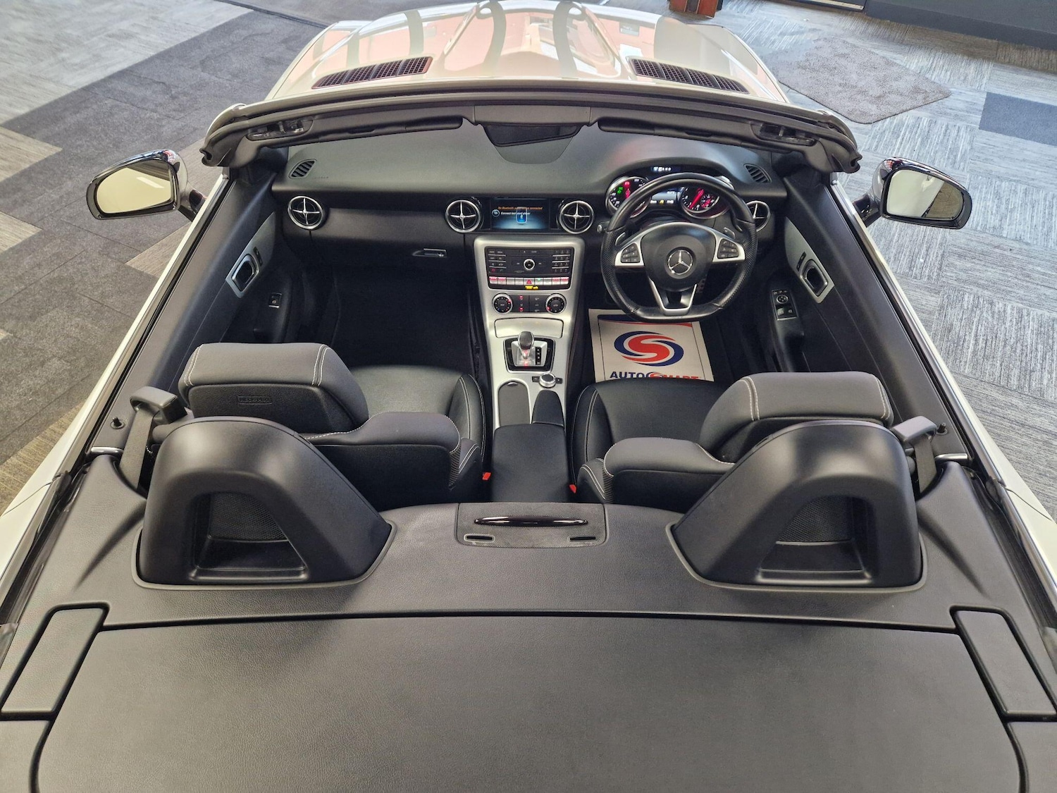 Used Mercedes-Benz SLC 2017 for sale - 77632986: Photo 31