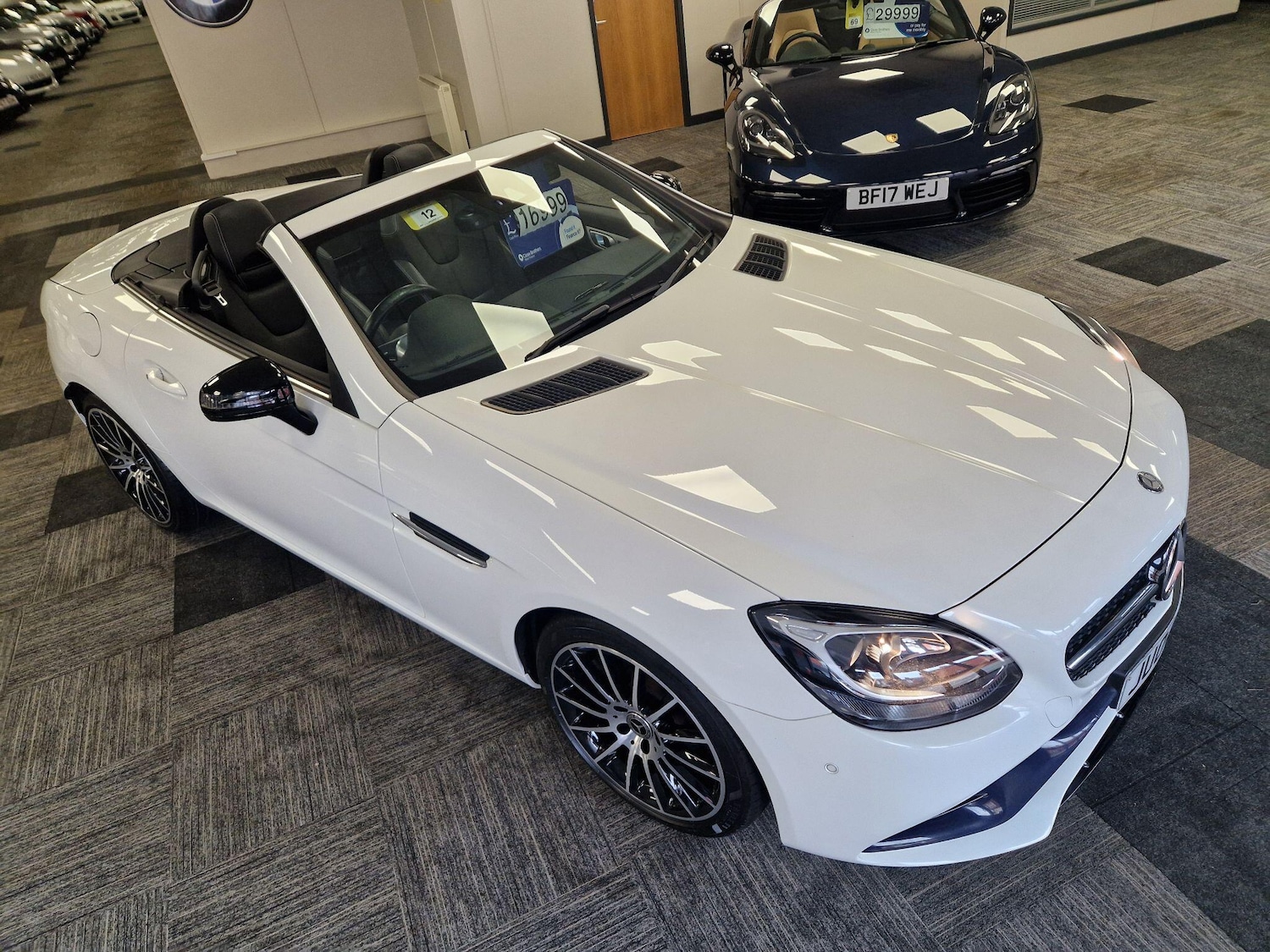 Used Mercedes-Benz SLC 2017 for sale - 77632986: Photo 36