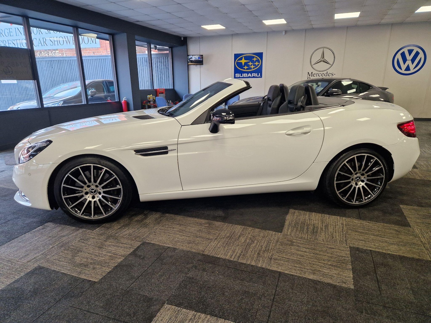 Used Mercedes-Benz SLC 2017 for sale - 77632986: Photo 9