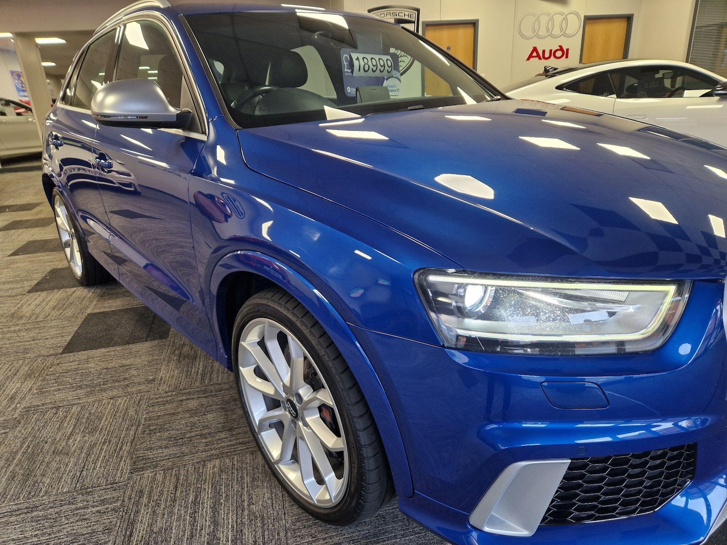 Used Audi RS Q3 2015 for sale - 76831732: Photo 11