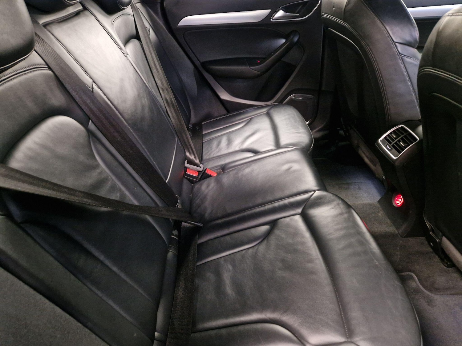 Used Audi RS Q3 2015 for sale - 76831732: Photo 19