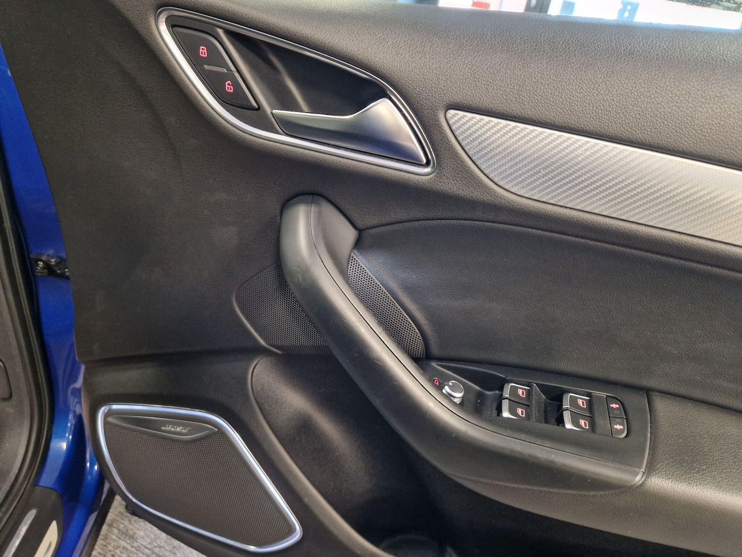 Used Audi RS Q3 2015 for sale - 76831732: Photo 21