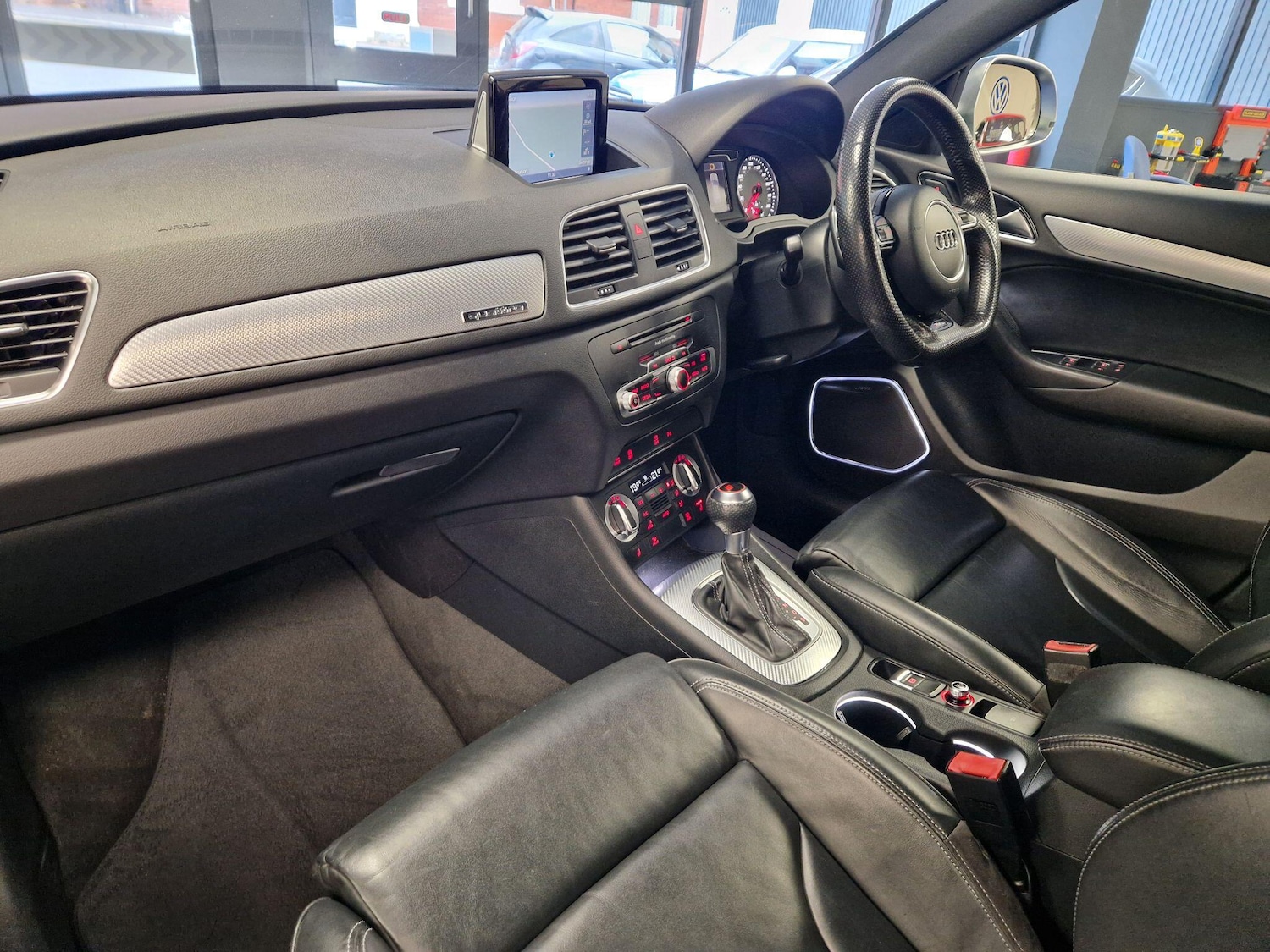 Used Audi RS Q3 2015 for sale - 76831732: Photo 24