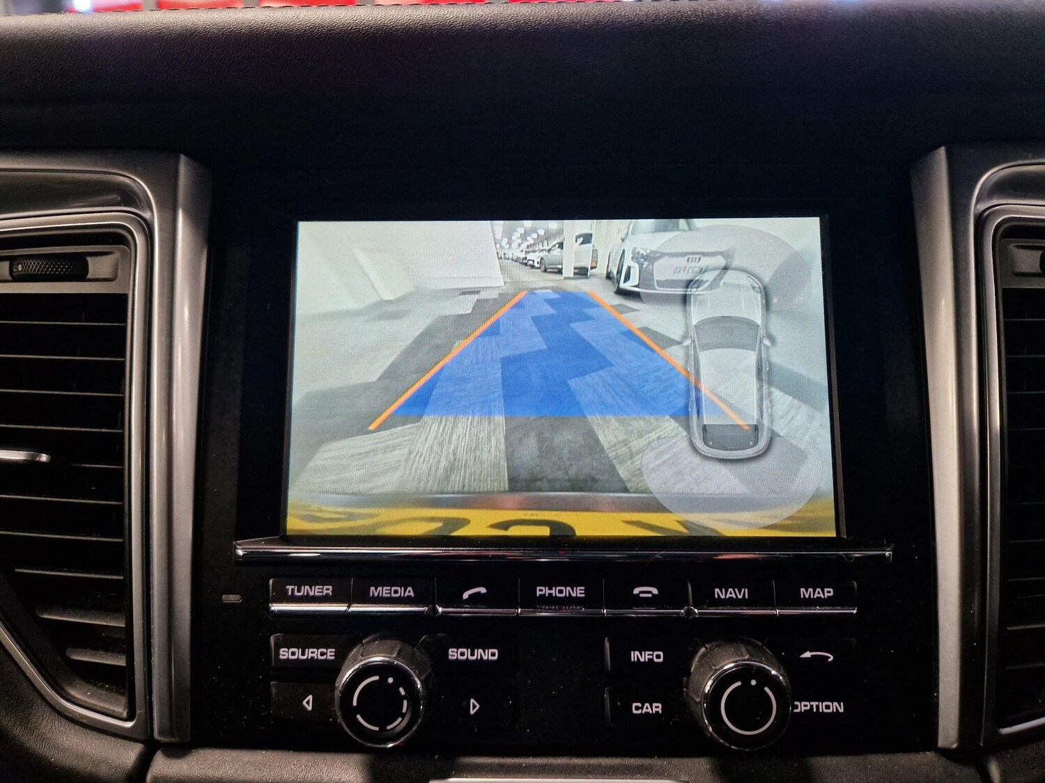 Used Porsche Macan 2015 for sale - 77479229: Photo 31