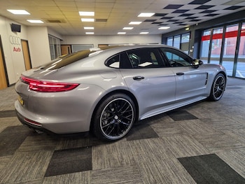 Used Porsche Panamera 2017 for sale - 77131382: Photo