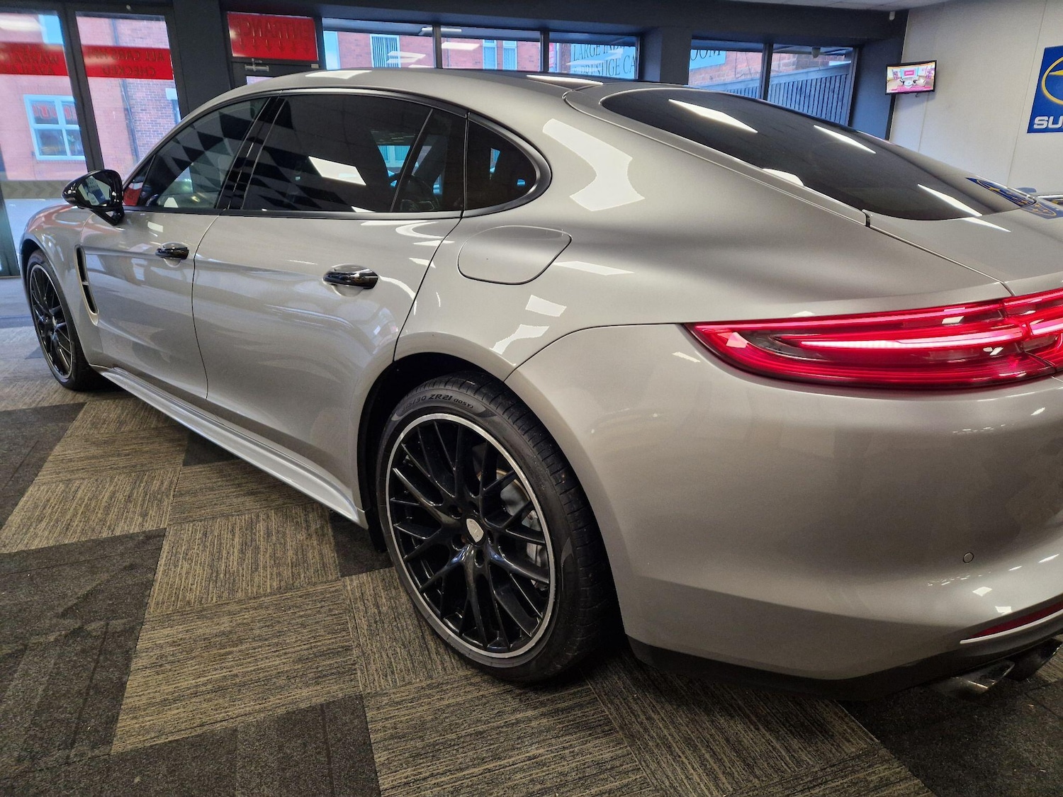 Used Porsche Panamera 2017 for sale - 77131382: Photo 8