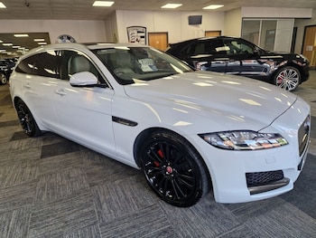 Used Jaguar XF 2017 for sale - 78619894: Photo