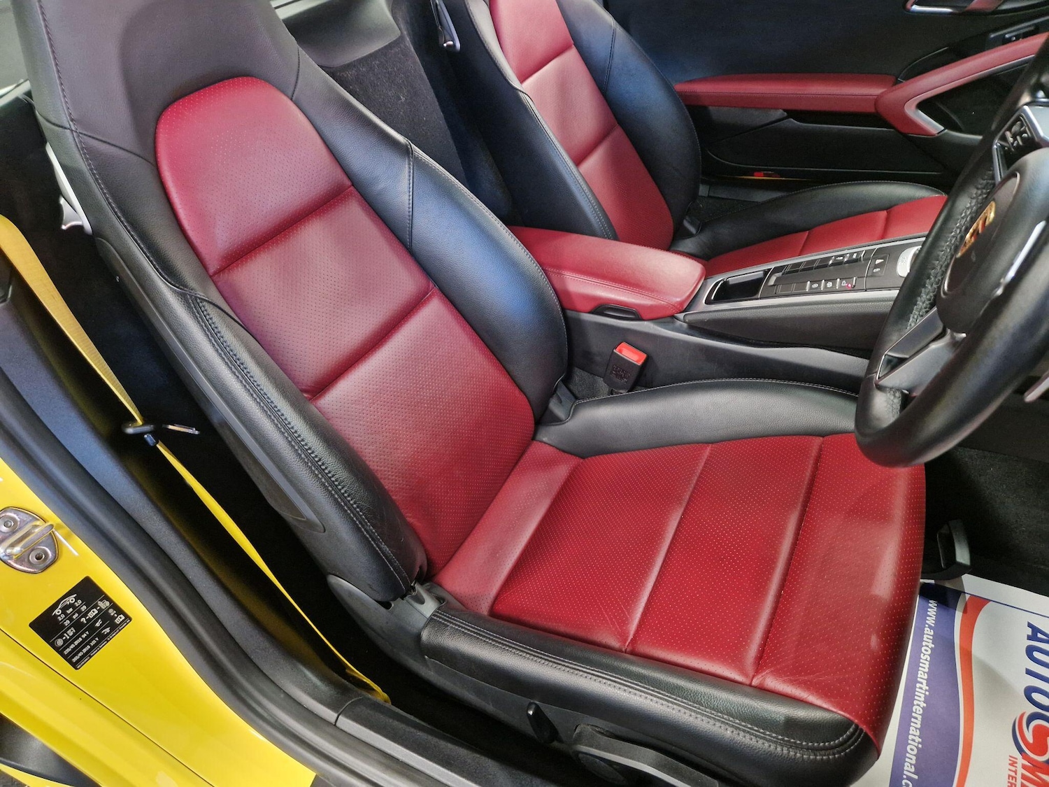 Used Porsche Cayman 2019 for sale - 76936523: Photo 19