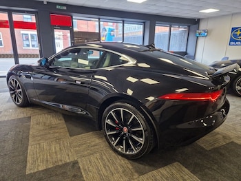 Used Jaguar F-Type 2015 for sale - 79394693: Photo